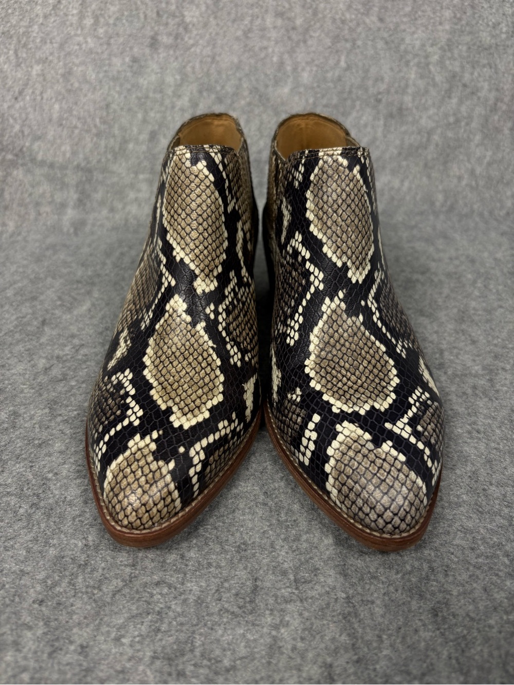 Madewell Sonia Snake Embossed Leather Chelsea Boots Size 8
